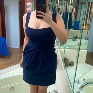 Beautiful navy blue formal dress with pockets and can tie a bow at back of waist